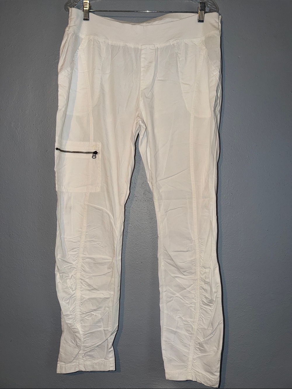 Women's White Cargo Jogger with Zip Pocket